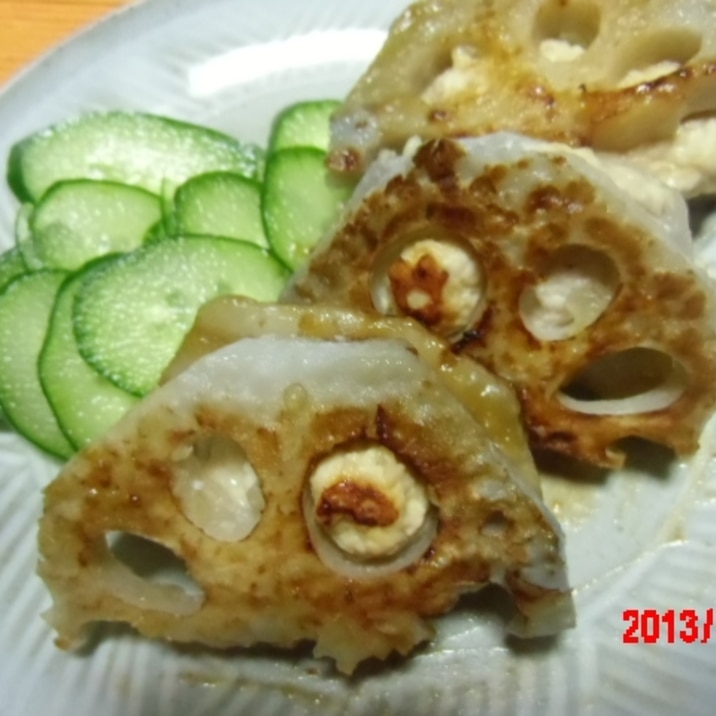 お弁当に レンコンと鶏ミンチのはさみ焼き レシピ 作り方 By ラブ子のママ 楽天レシピ